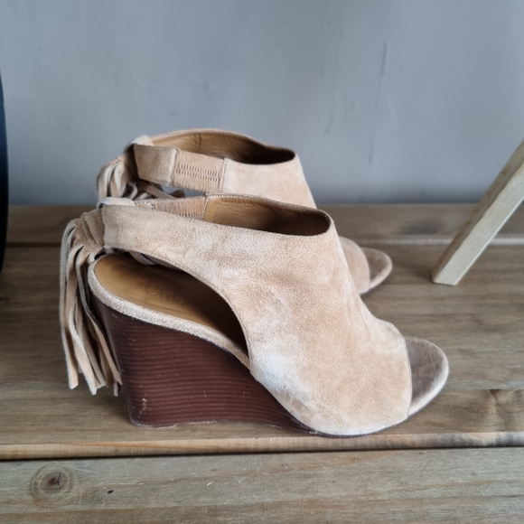Chloe tan suede open toe wedges with Tassels sz 41 uk 7.5 - Picture 3 of 11